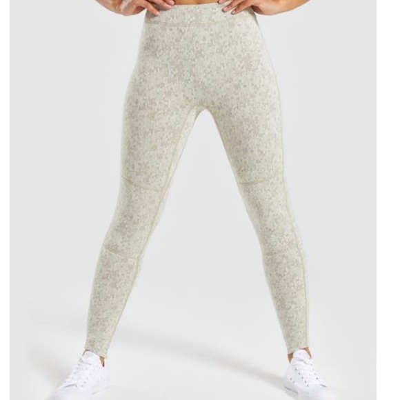Gymshark Pants - Gym Shark Fleur Leggings